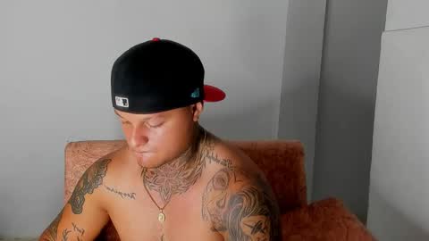 Snapshot of colin_prince2 chatting on March 6, 10:04 pm COLIN online show from March 6, 10:04 pm