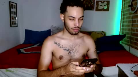 Snapshot of colinlatinbrown chatting on February 2, 1:55 am IG  online show from February 2, 1:55 am