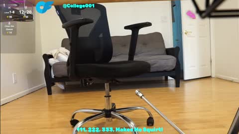 College001 online show from January 1, 11:29 pm
