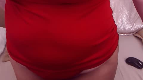 Snapshot of college_dream_bbw chatting on February 15, 8:05 pm Maddison online show from February 15, 8:05 pm