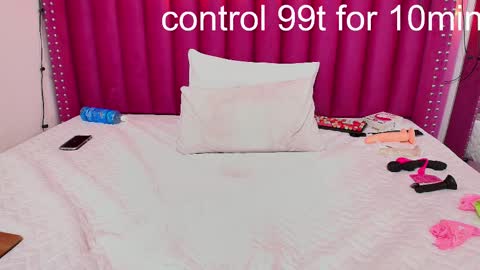  MEGAN  online show from February 18, 3:10 am