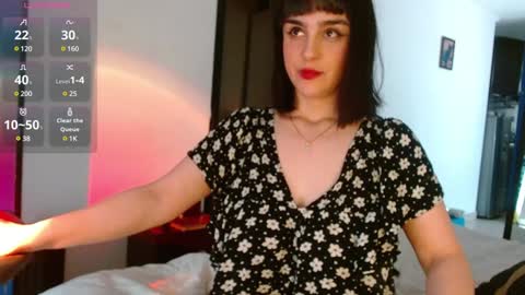 Collette online show from December 16, 3:43 pm