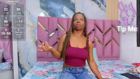 Lauren online show from April 4, 5:21 pm