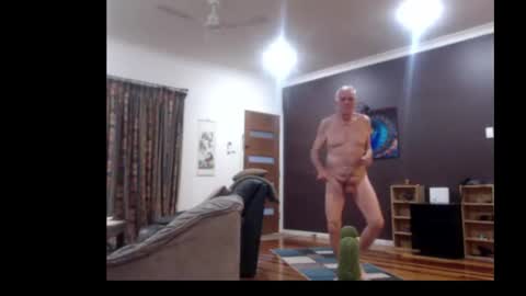 Mark online show from November 7, 8:03 am