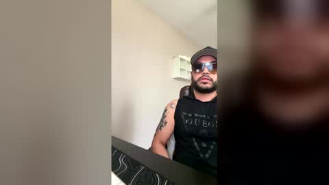 Snapshot of colorican77 chatting on April 16, 5:58 pm colorican77 online show from April 16, 5:58 pm