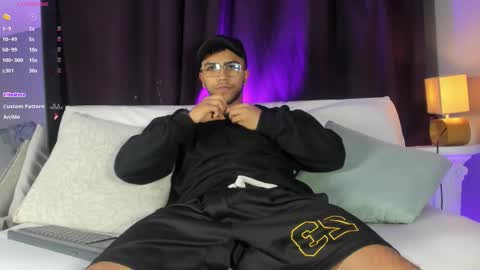 colstorw_ online show from December 15, 10:19 am