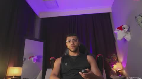 colstorw_ online show from January 7, 10:07 am