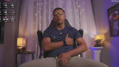 colstorw_ online show from March 19, 10:08 am