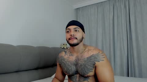 Jhoan online show from January 29, 2:40 am