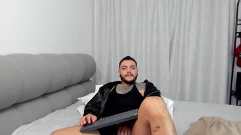 Jhoan online show from March 8, 4:12 am