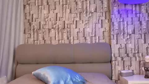 Jhoan online show from September 15, 4:23 am