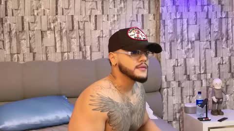 Jhoan online show from September 16, 2:45 am