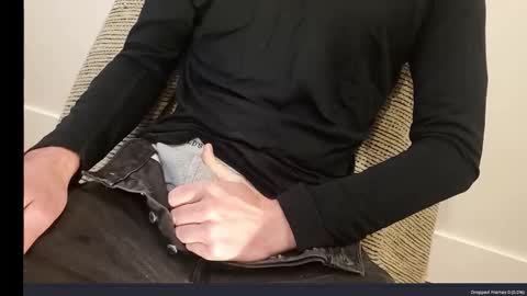 comfrey online show from October 18, 11:49 pm