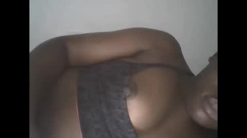 Snapshot of comicalcara chatting on January 13, 7:00 am Cara online show from January 13, 7:00 am