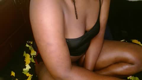 Snapshot of comicalcara chatting on September 29, 9:14 am Cara online show from September 29, 9:14 am