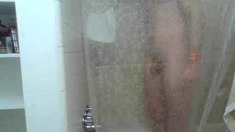 Snapshot of comnfromme1 chatting on November 4, 5:50 am comnfromme1 online show from November 4, 5:50 am