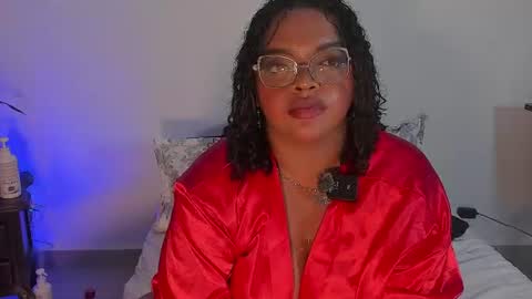 conielaurenth online show from July 5, 4:19 am