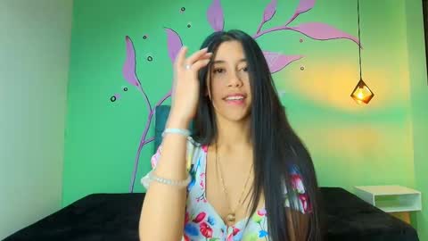 C O N N I E online show from November 24, 8:52 pm