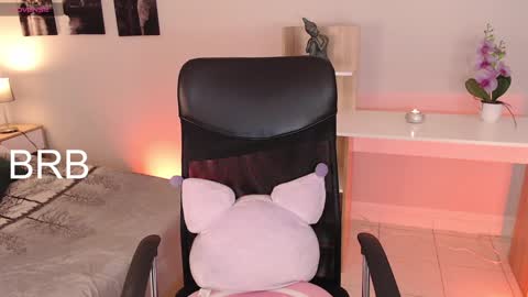 Connie online show from January 23, 7:51 pm