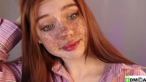 Snapshot of connie_monus chatting on May 11, 10:32 am Amy online show from May 11, 10:32 am