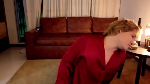 Snapshot of connie_varela chatting on February 4, 12:05 am new account online show from February 4, 12:05 am