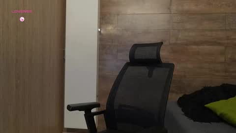 connor_h1 online show from March 14, 5:13 am