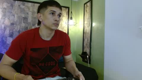 Snapshot of connor_king1 chatting on December 9, 11:58 am Connor King1 online show from December 9, 11:58 am