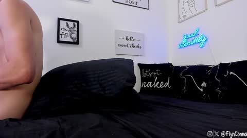 Connor Flyn online show from December 14, 1:17 am