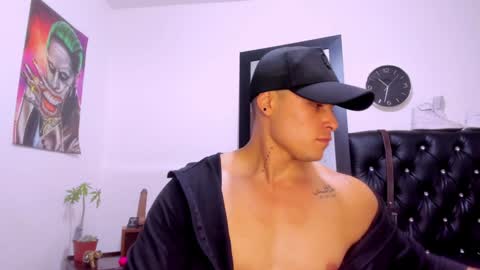 Connor Smith online show from January 17, 3:32 pm