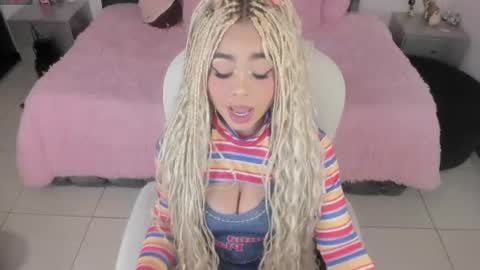 Snapshot of conny_curly chatting on July 10, 1:14 pm Conny online show from July 10, 1:14 pm