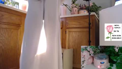 ANR Mommy online show from March 22, 3:04 pm