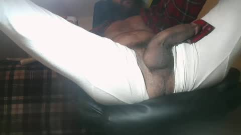Snapshot of constructorcock chatting on January 1, 12:44 pm bearded hairy pits big brown cock online show from January 1, 12:44 pm