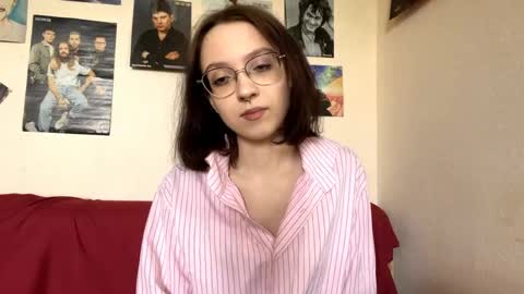 Snapshot of consuelamcelwaine chatting on May 30, 7:27 am consuelamcelwaine online show from May 30, 7:27 am