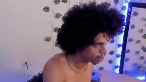 Snapshot of cookedcock chatting on November 5, 3:23 pm Aaron online show from November 5, 3:23 pm