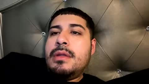 Snapshot of cookie_monster8593 chatting on February 18, 11:22 pm cookie_monster8593 online show from February 18, 11:22 pm