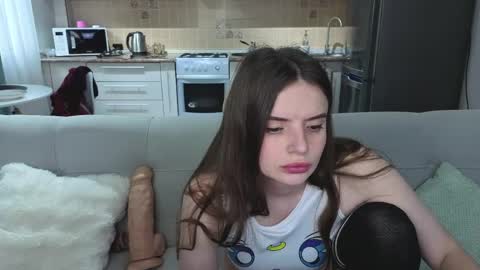 Snapshot of cookies_duo chatting on April 24, 9:56 am Alice untill 16 th February online show from April 24, 9:56 am