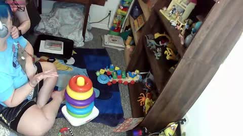 Snapshot of cookieswiper chatting on February 24, 3:33 am cookieswiper online show from February 24, 3:33 am