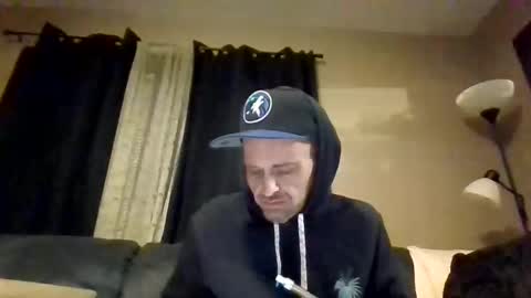 Snapshot of cooldadisalone chatting on November 7, 9:09 am cooldadisalone online show from November 7, 9:09 am