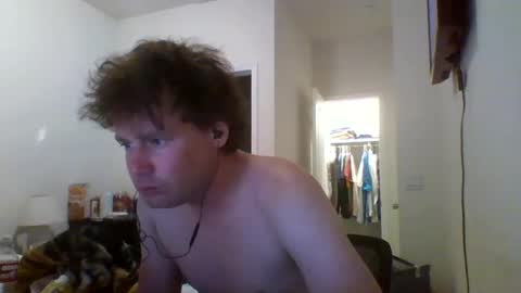 Snapshot of cooldude122222 chatting on September 17, 2:57 am cooldude122222 online show from September 17, 2:57 am