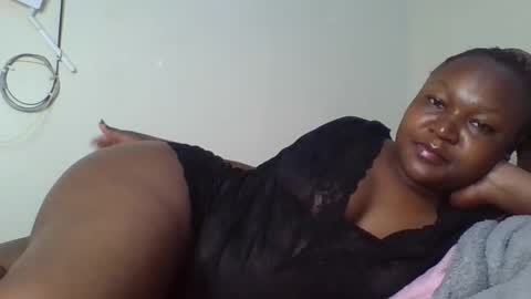 coolgirl001 online show from November 25, 1:27 am