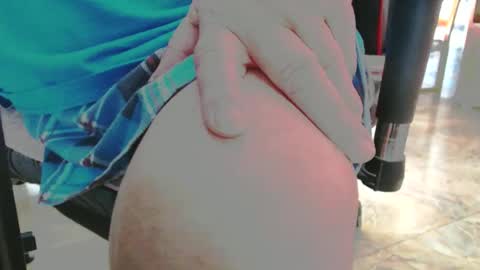 coquin375 online show from April 13, 6:08 am