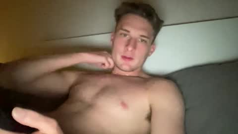 cor01 online show from November 16, 11:21 pm