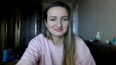 Snapshot of cora_fora chatting on February 12, 10:43 am cora_fora online show from February 12, 10:43 am