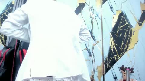 Snapshot of coral_bigboty chatting on December 5, 9:39 am sophie online show from December 5, 9:39 am