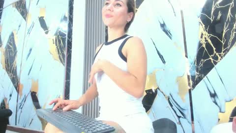 Snapshot of coral_bigboty chatting on January 16, 12:31 pm sophie online show from January 16, 12:31 pm