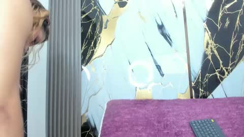Snapshot of coral_bigboty chatting on January 28, 12:22 pm sophie online show from January 28, 12:22 pm