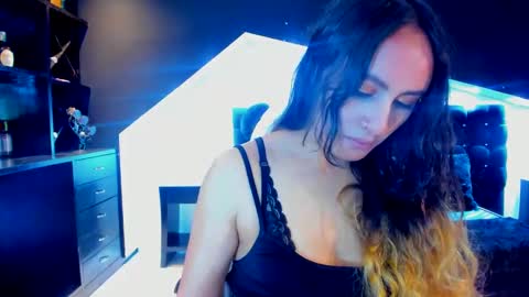 Coral  online show from February 10, 12:18 pm