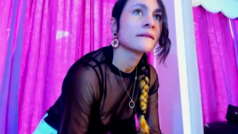 Coral  online show from February 19, 12:33 pm