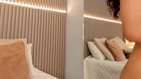 Snapshot of coralineross_ chatting on February 4, 2:32 pm coralineross_ online show from February 4, 2:32 pm
