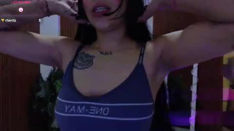 Snapshot of corall_tay1 chatting on June 28, 11:49 am corall_tay1 online show from June 28, 11:49 am